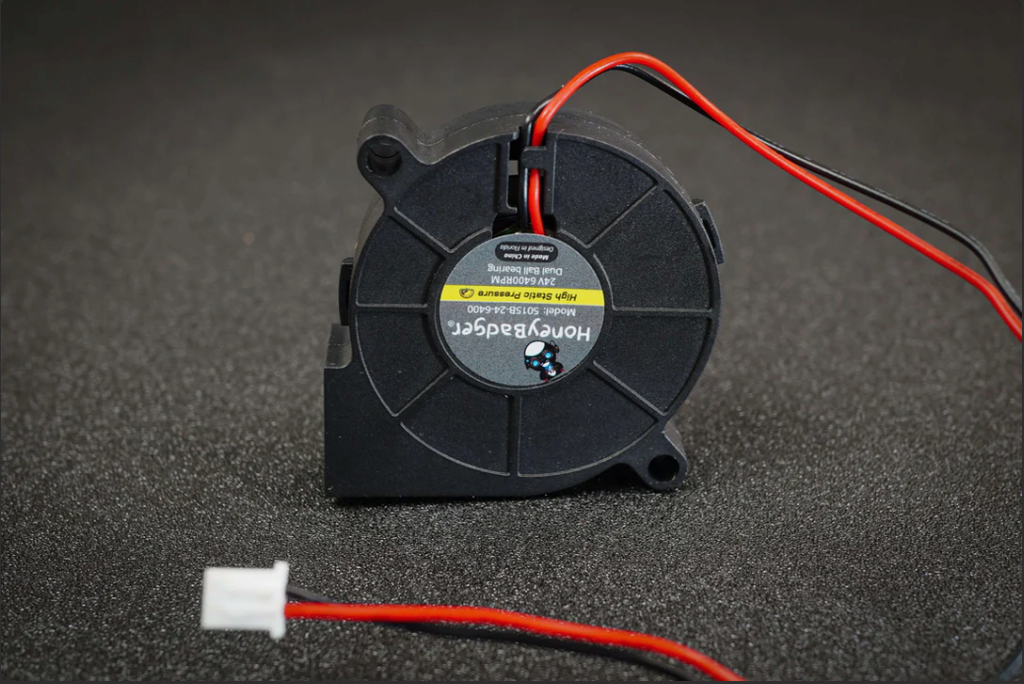 HoneyBadger Performance Series 5015 Blower Fans 2-Wire, 6400RPM